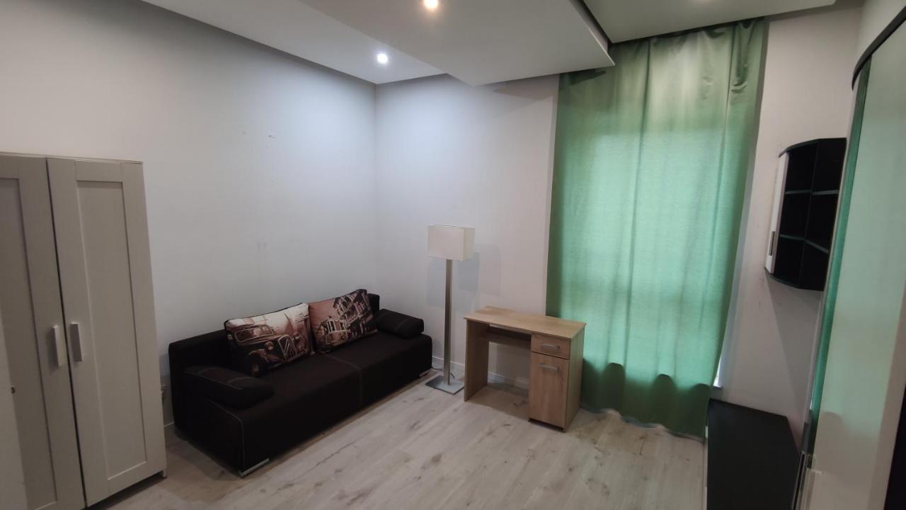 Micadas Apartamenty Пясечно Екстериор снимка
