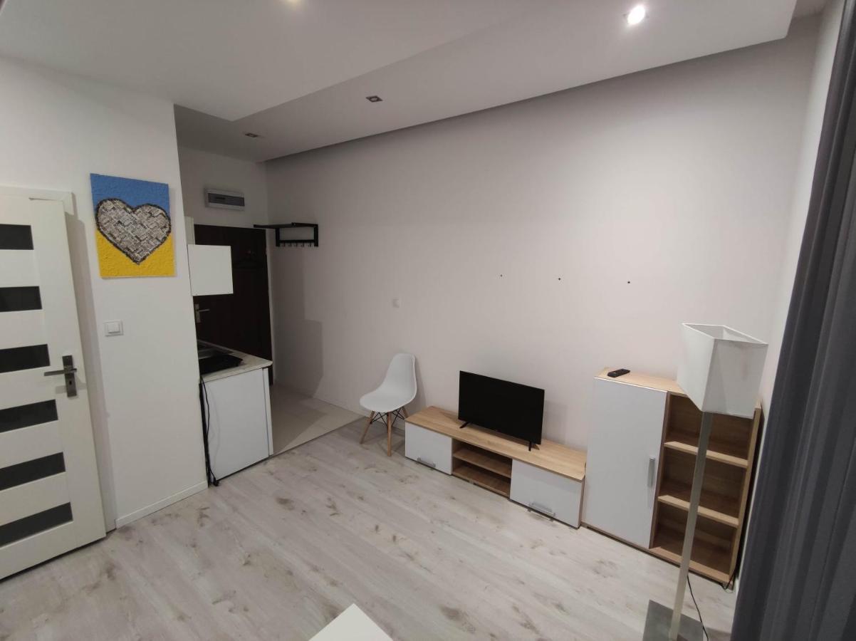 Micadas Apartamenty Пясечно Екстериор снимка