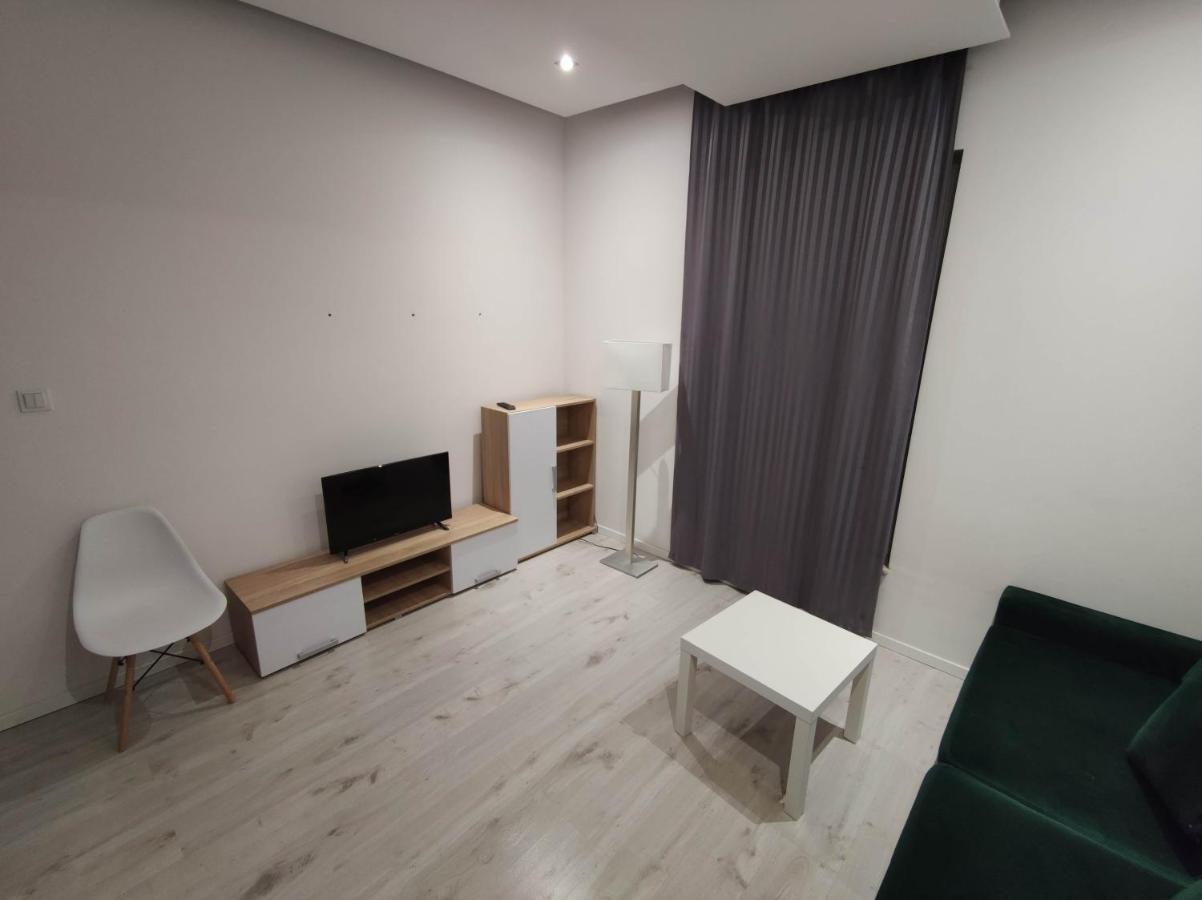 Micadas Apartamenty Пясечно Екстериор снимка