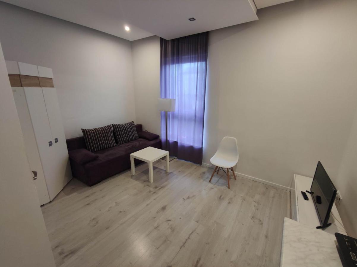 Micadas Apartamenty Пясечно Екстериор снимка