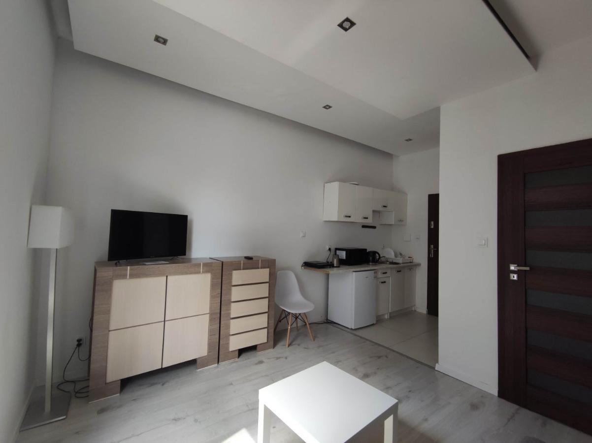 Micadas Apartamenty Пясечно Екстериор снимка
